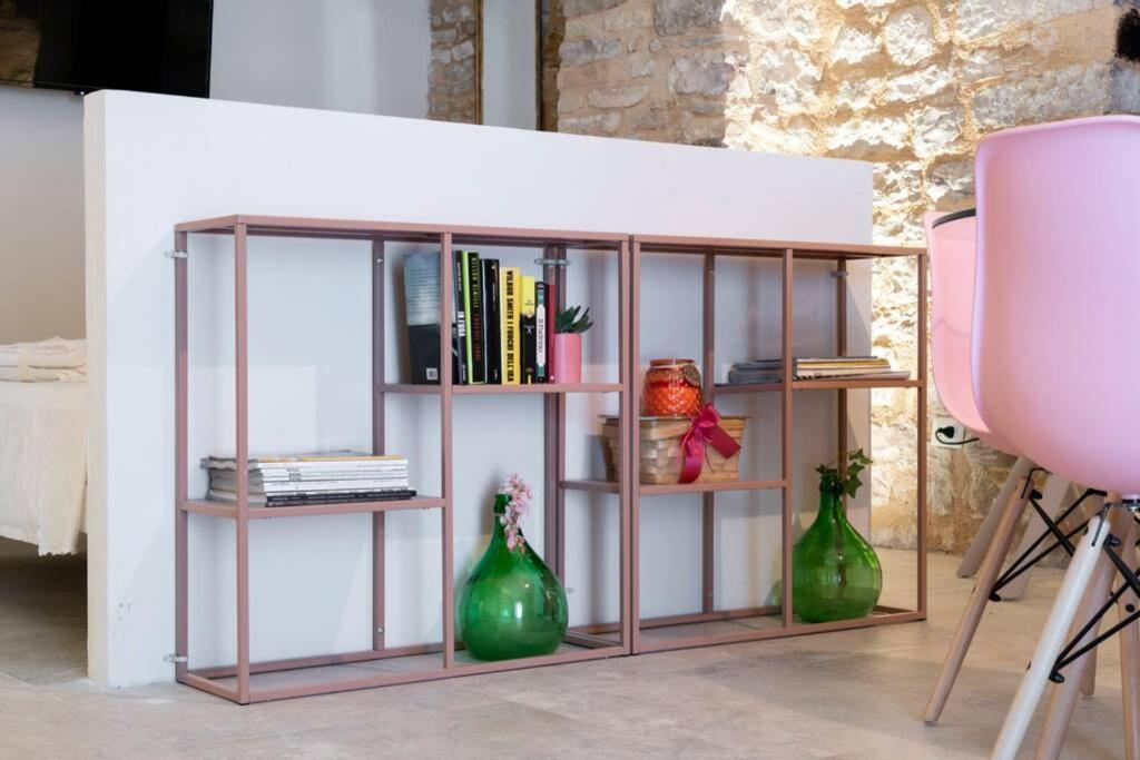 Cornelia Cavern Cosy Studio Apartment In Spello Extérieur photo