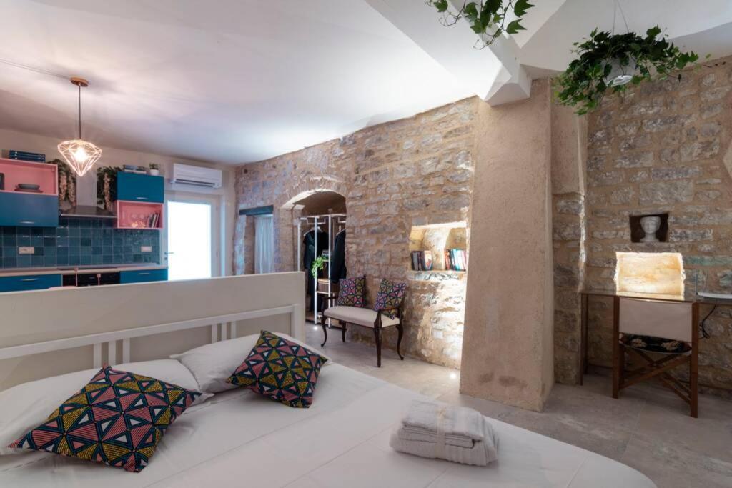Cornelia Cavern Cosy Studio Apartment In Spello Extérieur photo